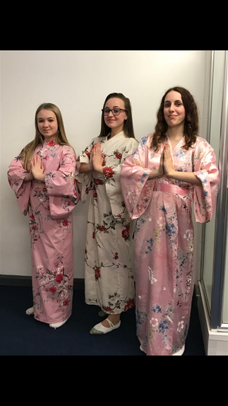Extras in Ellen Kent's production of Madame Butterfly at Sunderland Empire